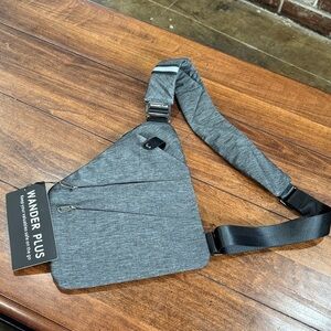Wander Plus anti-theft crossbody bag